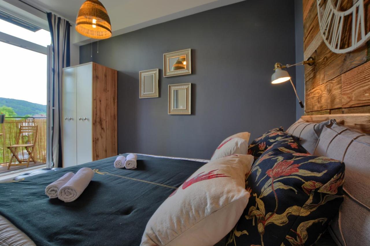 Apartament Fajny Kat Ustrzyki Dolne Bagian luar foto