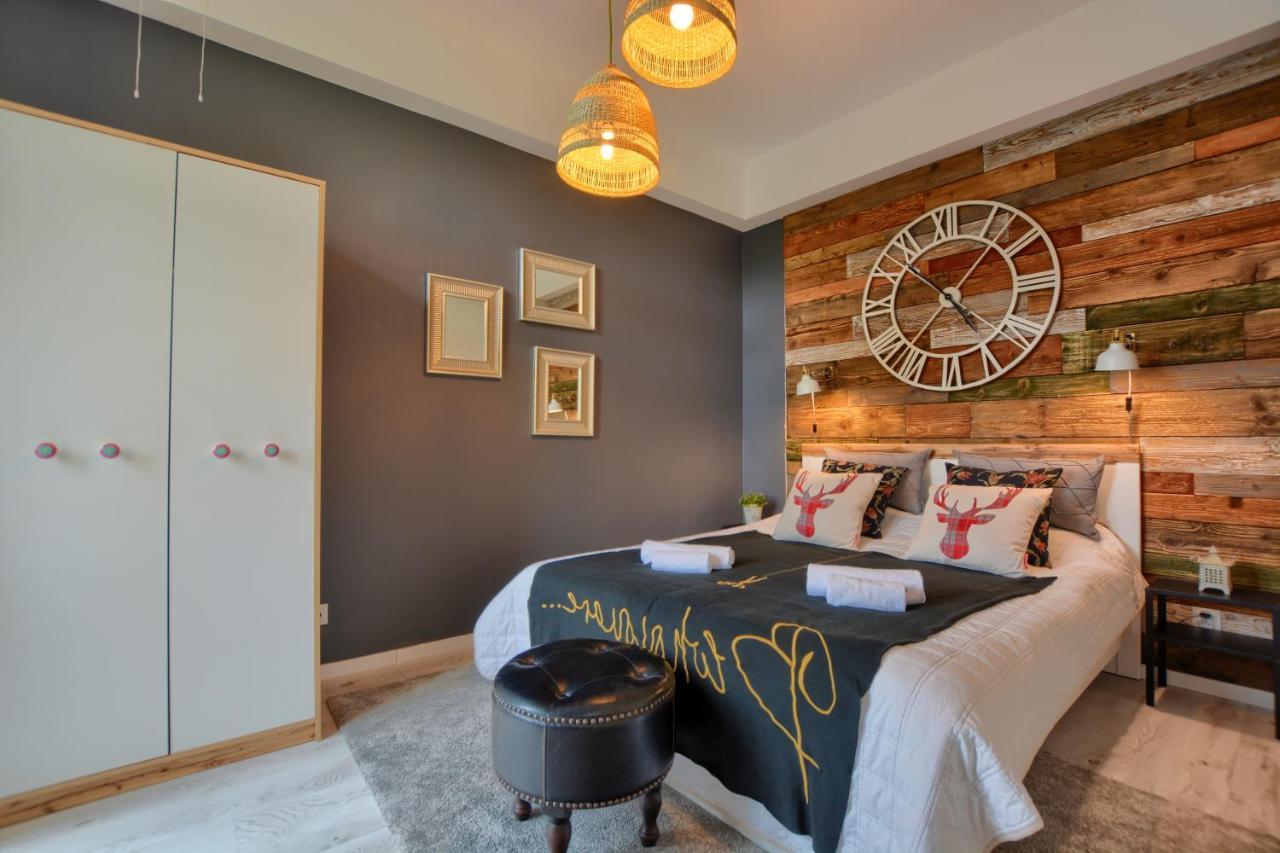 Apartament Fajny Kat Ustrzyki Dolne Bagian luar foto