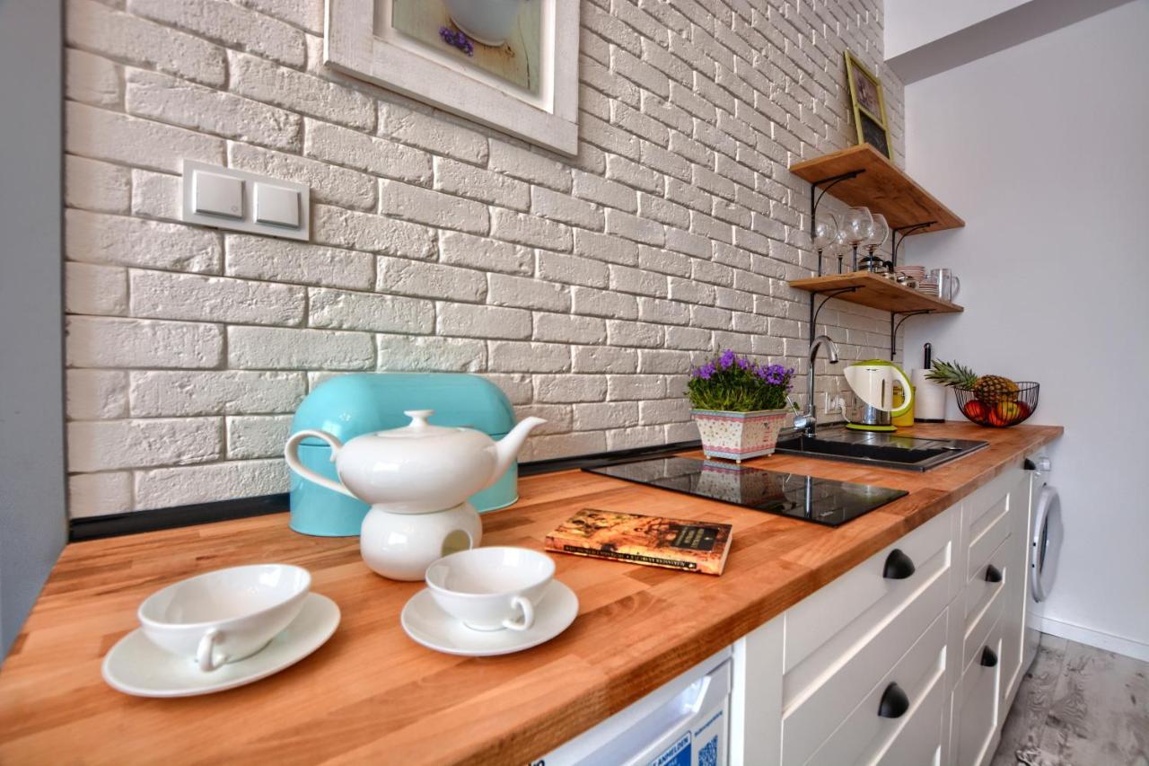 Apartament Fajny Kat Ustrzyki Dolne Bagian luar foto