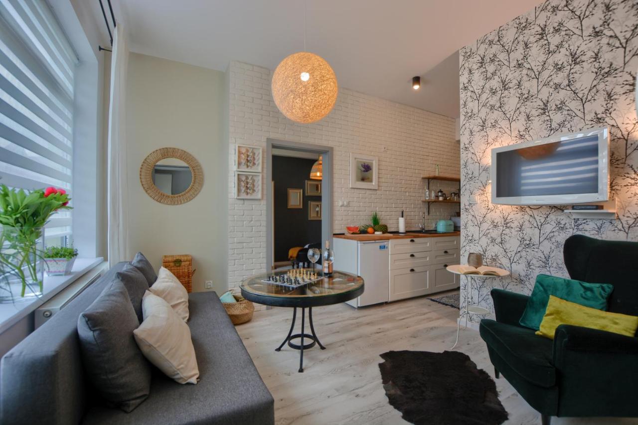 Apartament Fajny Kat Ustrzyki Dolne Bagian luar foto