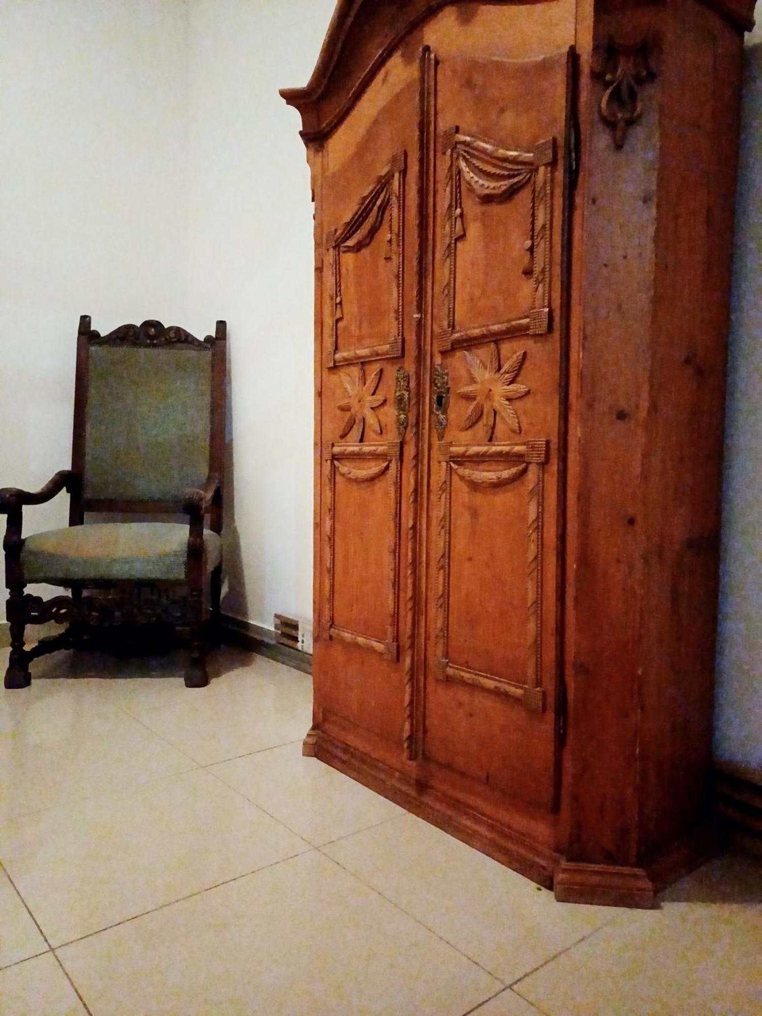 Apartament Fajny Kat Ustrzyki Dolne Bagian luar foto